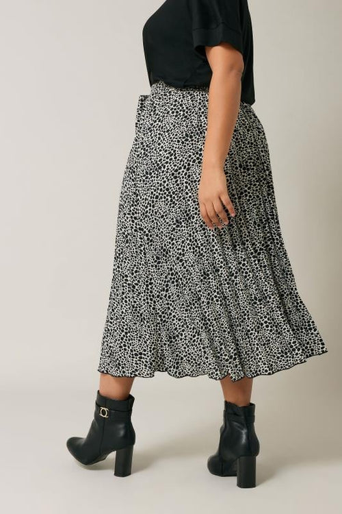 Black & White Spot Print Pleated Skirt
